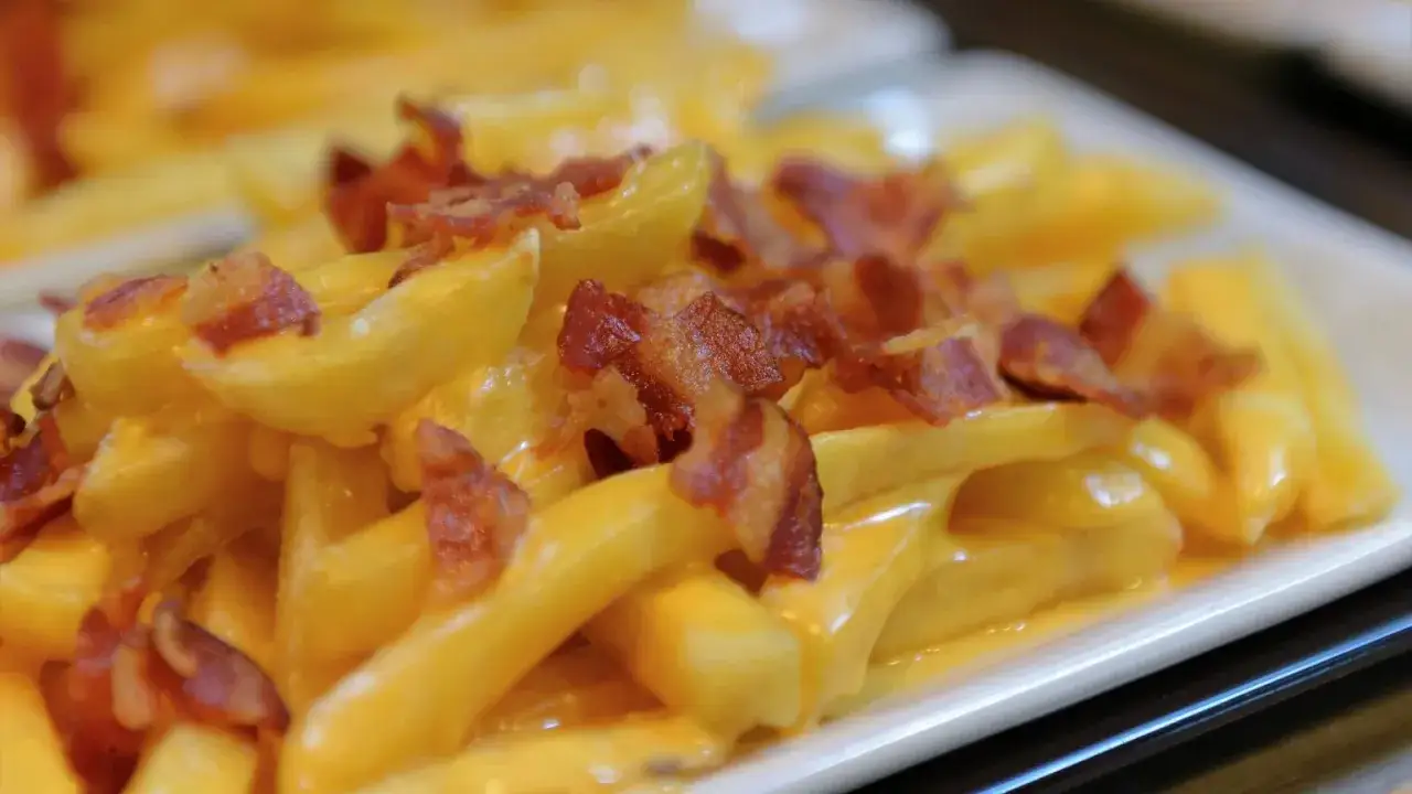 frytki na bogato loaded fries ser boczek