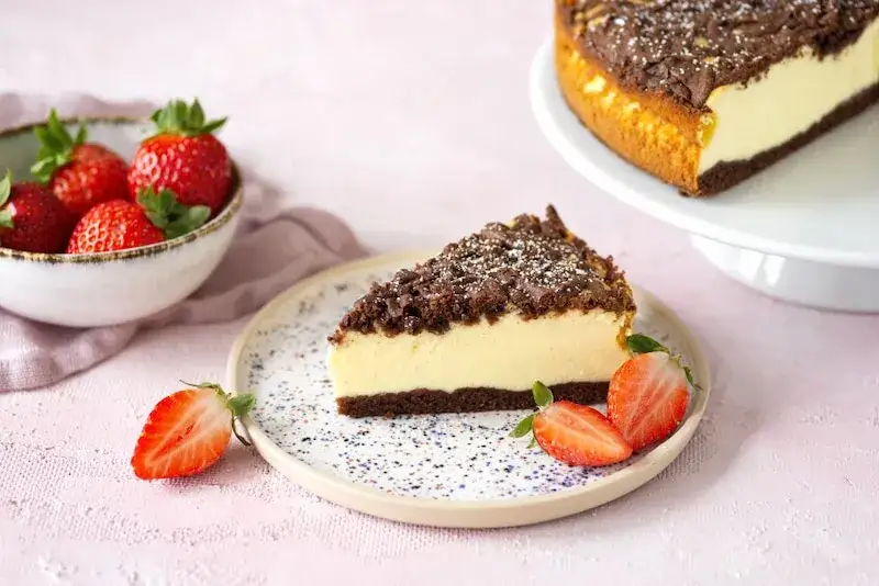 sernik kr&oacute;lewski w tortownicy