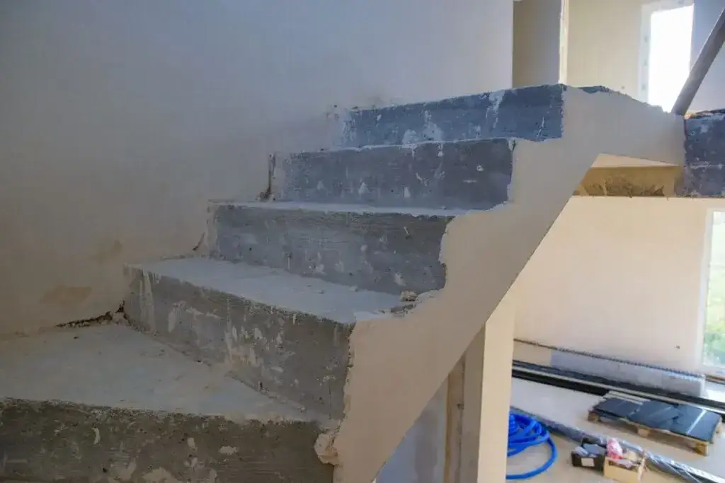 Zdjęcie Jak tanio wykończyć schody betonowe zewnętrzne i zaoszczędzić na kosztach