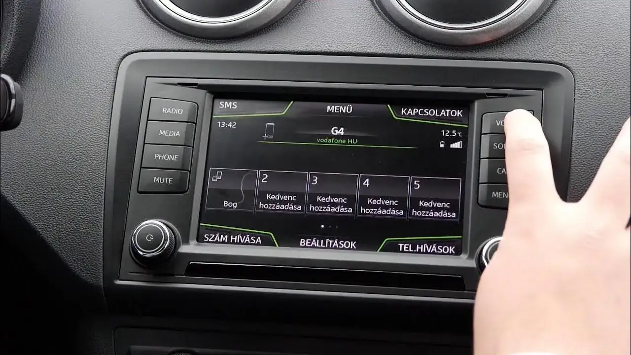 Seat Ibiza system multimedialny bluetooth parowanie