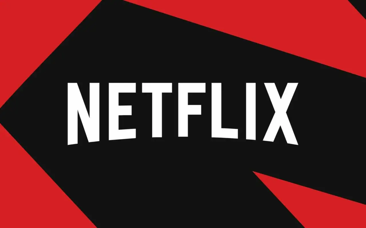 Loga platform streamingowych z filmami akcji