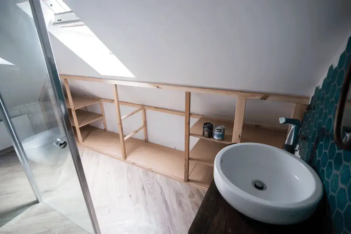 Montaż frontów szafki kuchennej