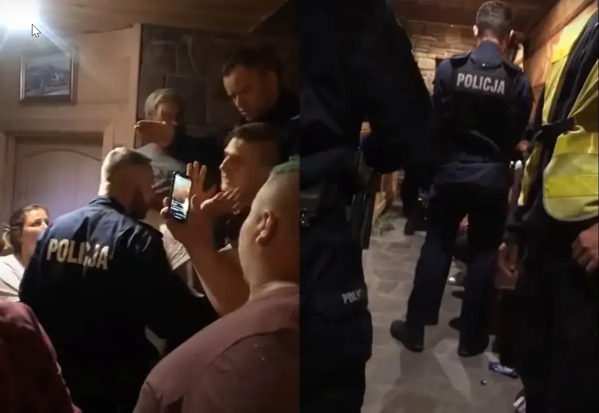 Policja interweniuje w domu znanej pary celebrytów. Widać funkcjonariuszy w mundurach i osoby nagrywające zdarzenie telefonami.