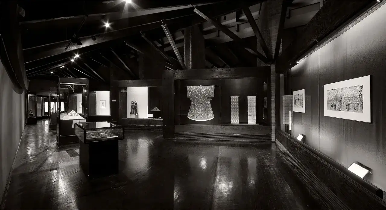 Muzeum Manggha Krak&oacute;w z zewnątrz