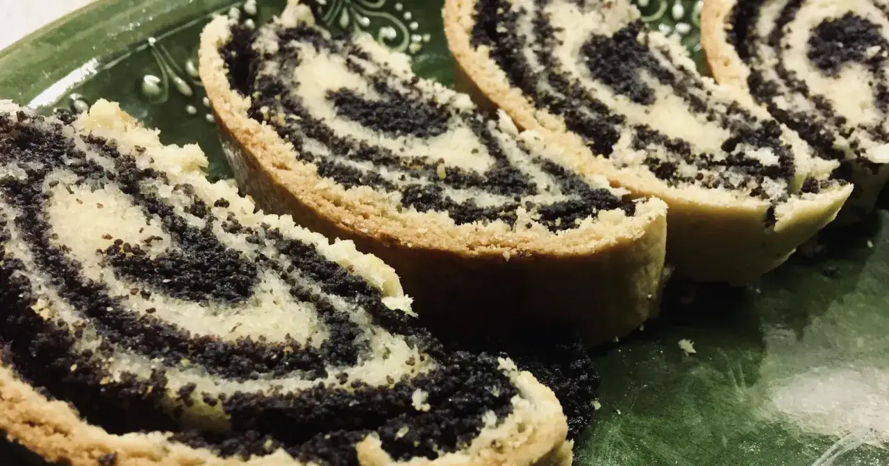 makowiec pękający przyczyny