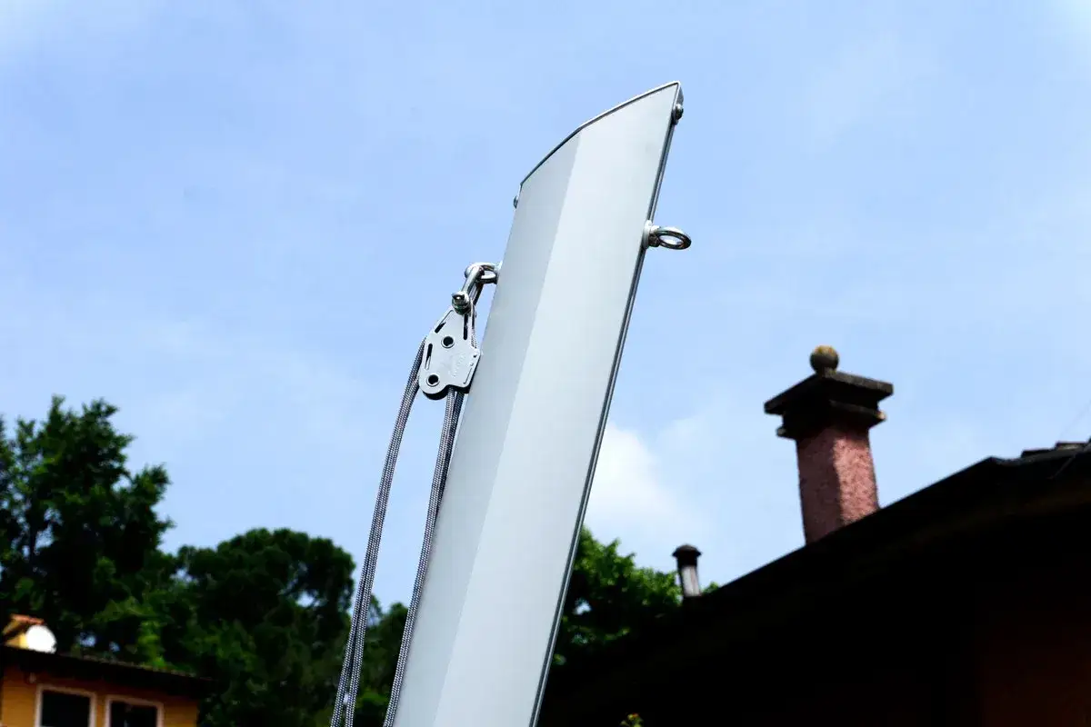 Różne kształty żagli cieniujących