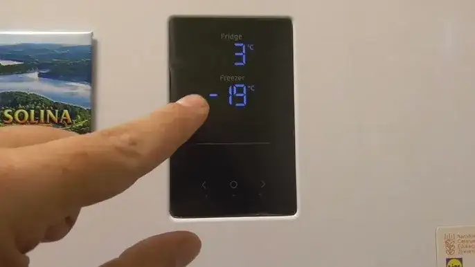 Lod&oacute;wka Samsung wyświetlacz temperatury