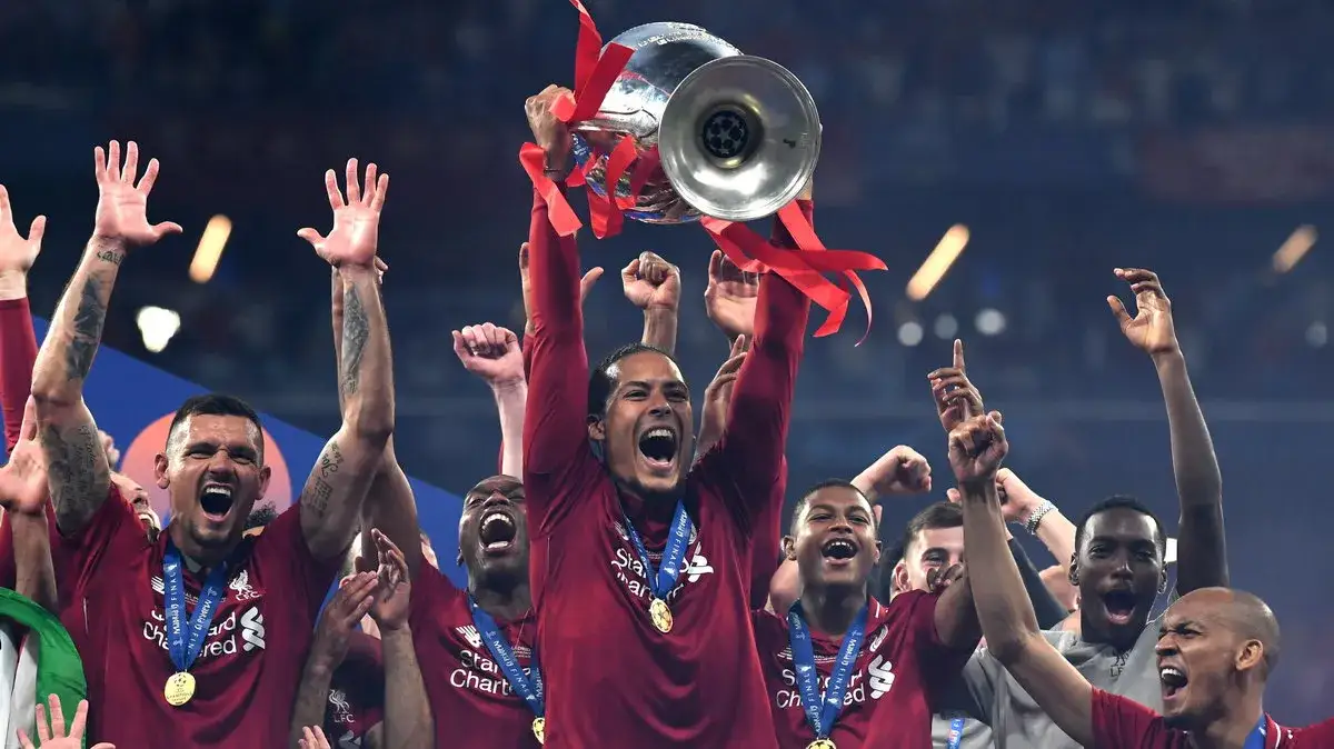 Puchar Ligi Mistrz&oacute;w i banknoty