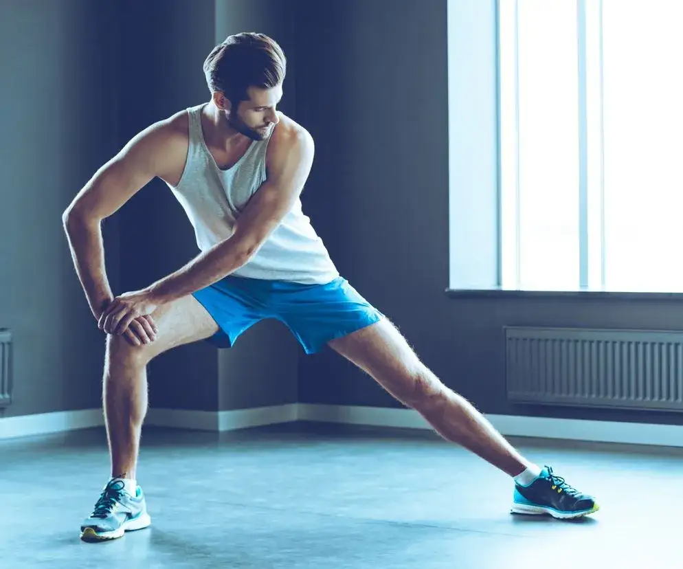 bieganie przed treningiem siłowym rozgrzewka