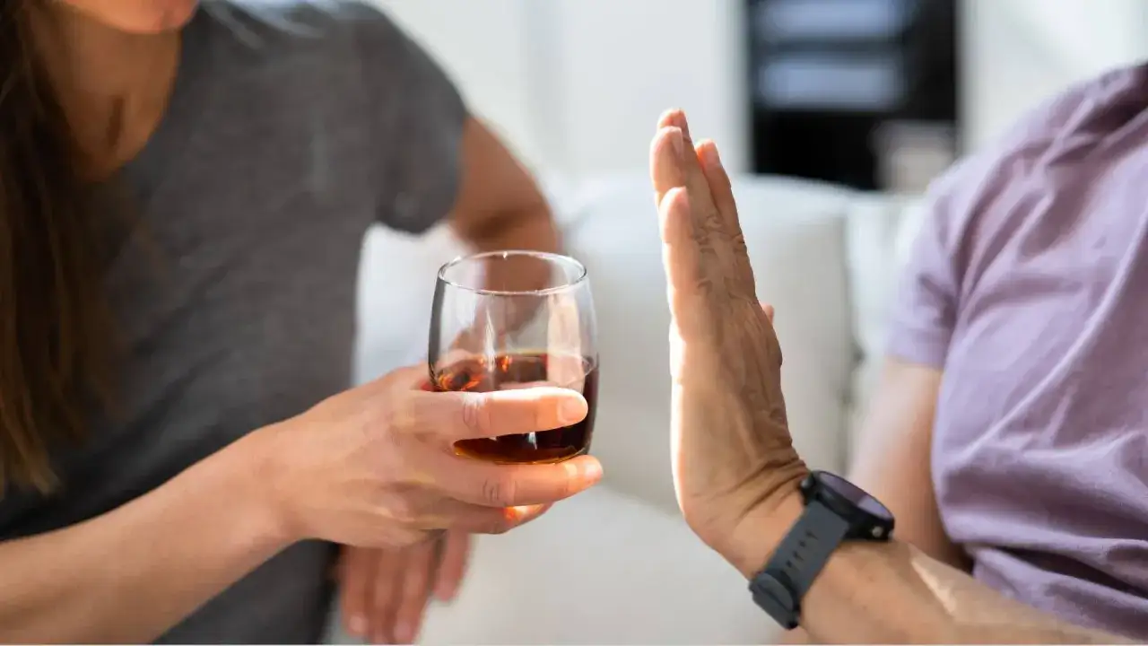 Zdjęcie Czy można pić alkohol przy nowotworze? Poznaj fakty i zagrożenia