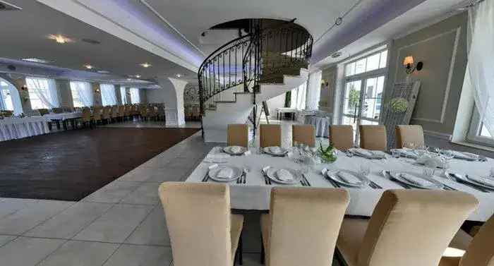 Zdjęcie Dworek Rajska Góra – idealne miejsce na wesele i relaksujące noclegi