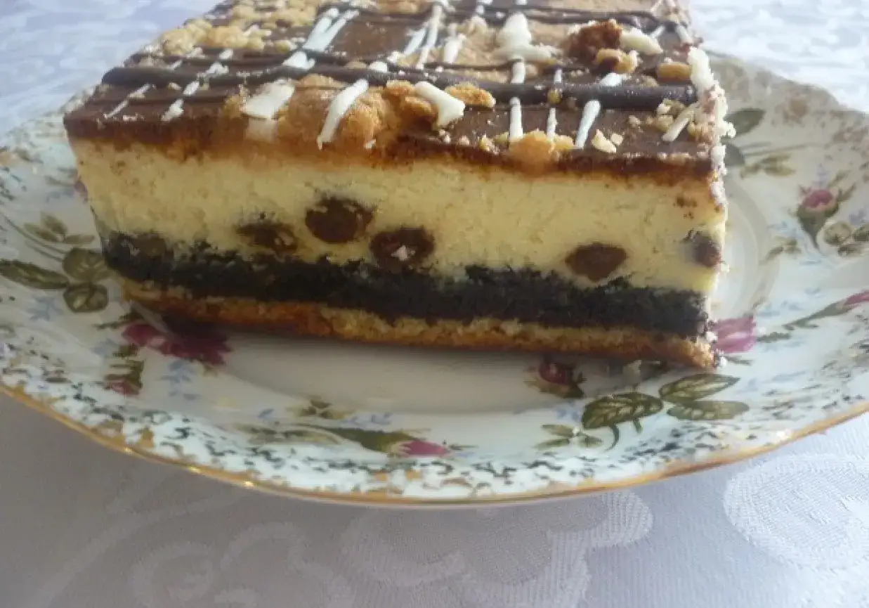 Zdjęcie Przepisy na ciasto serowo makowe – proste i pyszne przepisy na każdą okazję