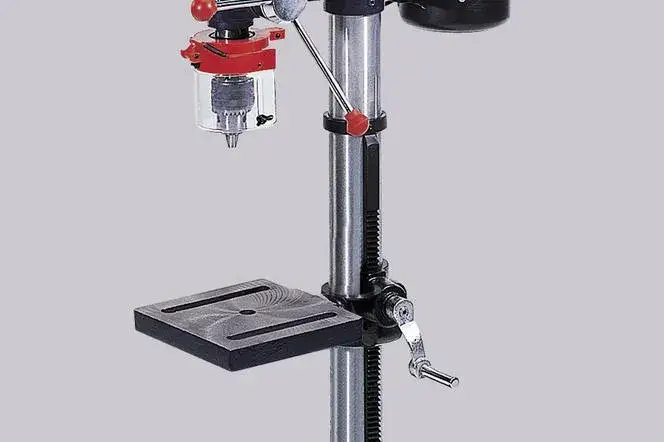 Zdjęcie Najlepsza wiertarka stołowa do warsztatu - jak wybrać idealną?