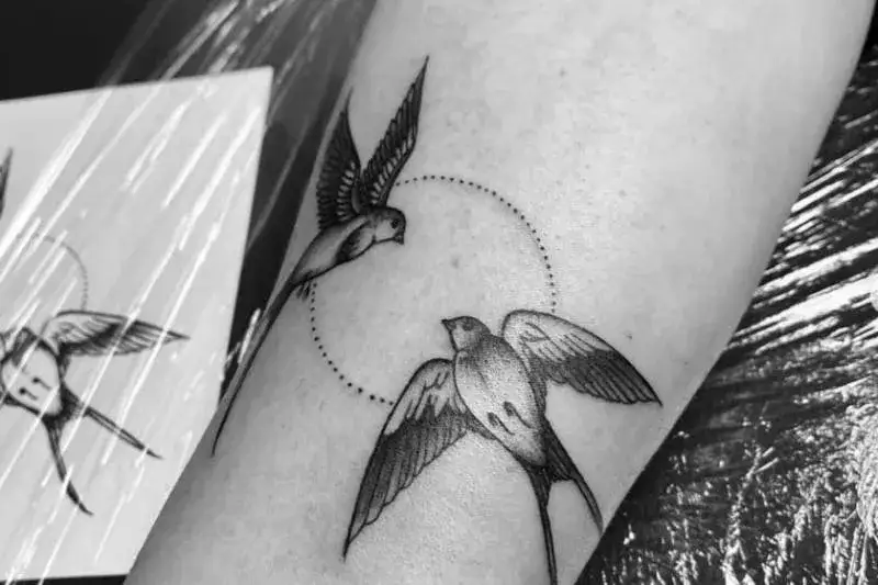 Zdjęcie Tatuaż symbole i ich znaczenie - odkryj ukryte przesłania i historie