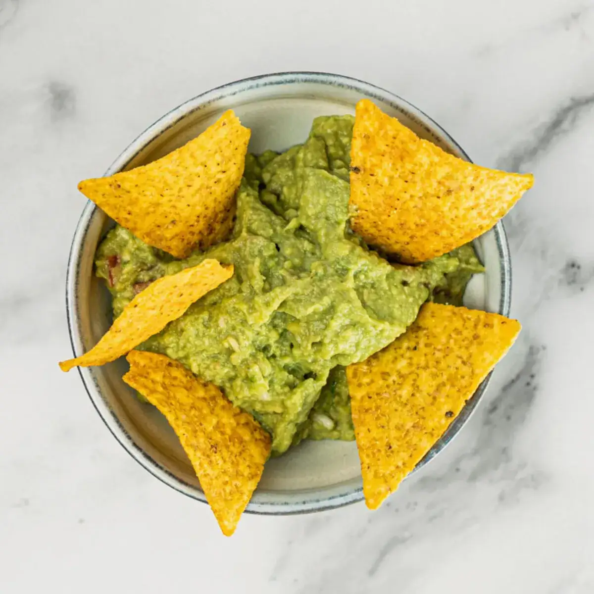Zdjęcie Cómo se hace el guacamole para nachos que sorprenderá a todos