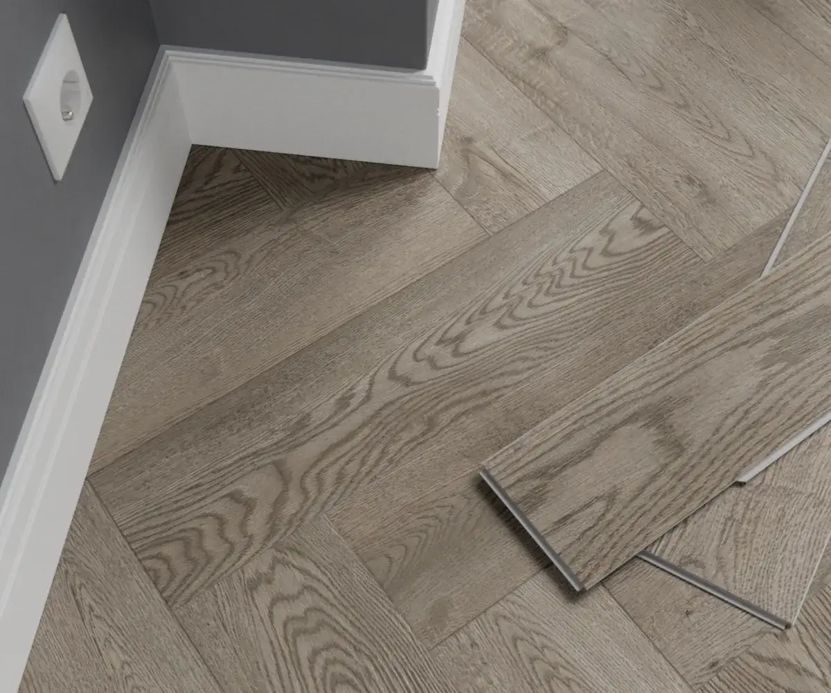 Zdjęcie Układanie Paneli w Jodełkę: Jakie Są Ceny? Elegancka Podłoga