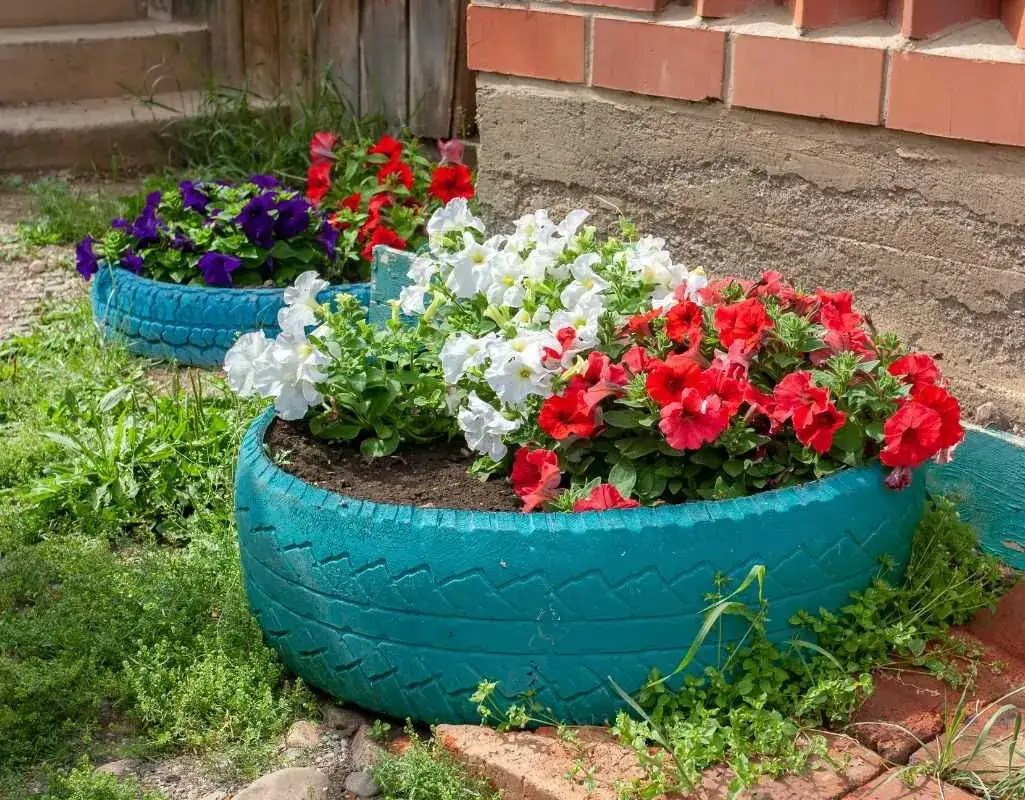 Zdjęcie Czym pomalować opony na plac zabaw, aby były trwałe i bezpieczne?