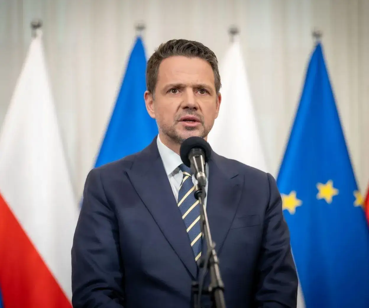 Zdjęcie Kiedy urodził się Rafał Trzaskowski? Poznaj zaskakujące fakty!