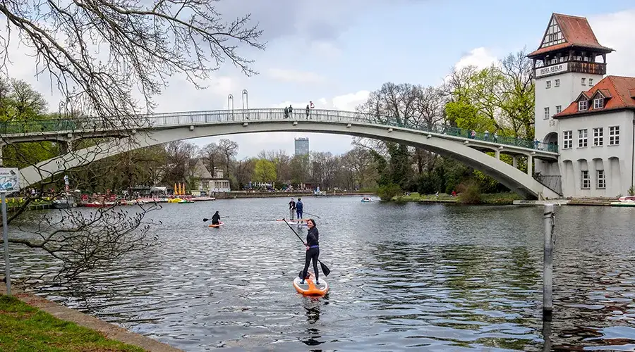 Zdjęcie Jaka rzeka płynie przez Berlin? Poznaj tajemnice Sprewy i jej znaczenie