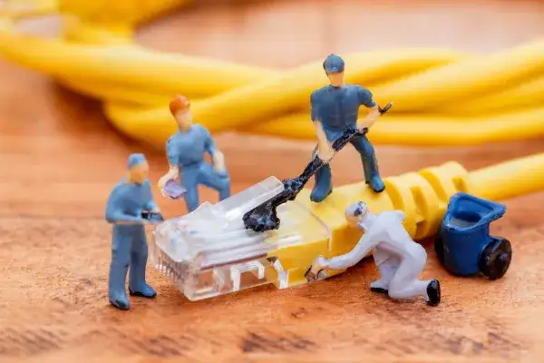 Zdjęcie Jaki kabel do internetu wybrać, aby uniknąć wolnego połączenia?