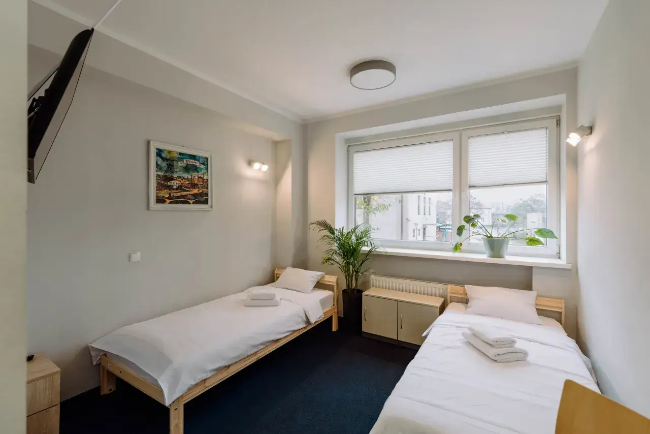 Zdjęcie Jak wygląda nocleg w hostelu? Odkryj prawdziwe doświadczenia i udogodnienia