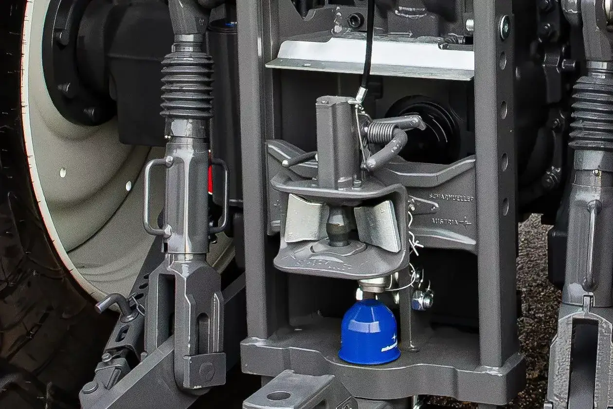 Zdjęcie Jak zrobić zaczep do ciągnika - proste kroki i praktyczne porady