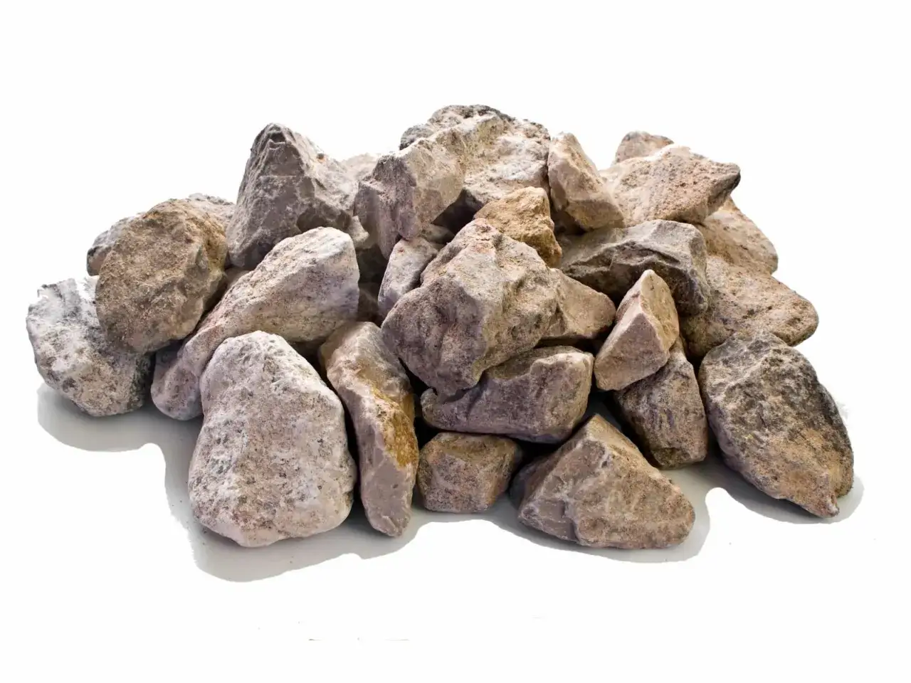 Góra kamieni, która może pomóc w ustaleniu, ile kosztuje tłuczeń.