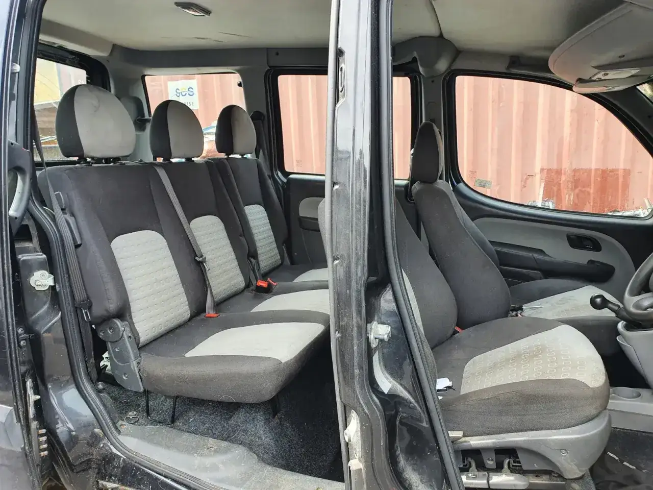 Fiat Doblo I wnętrze fotel pasażera