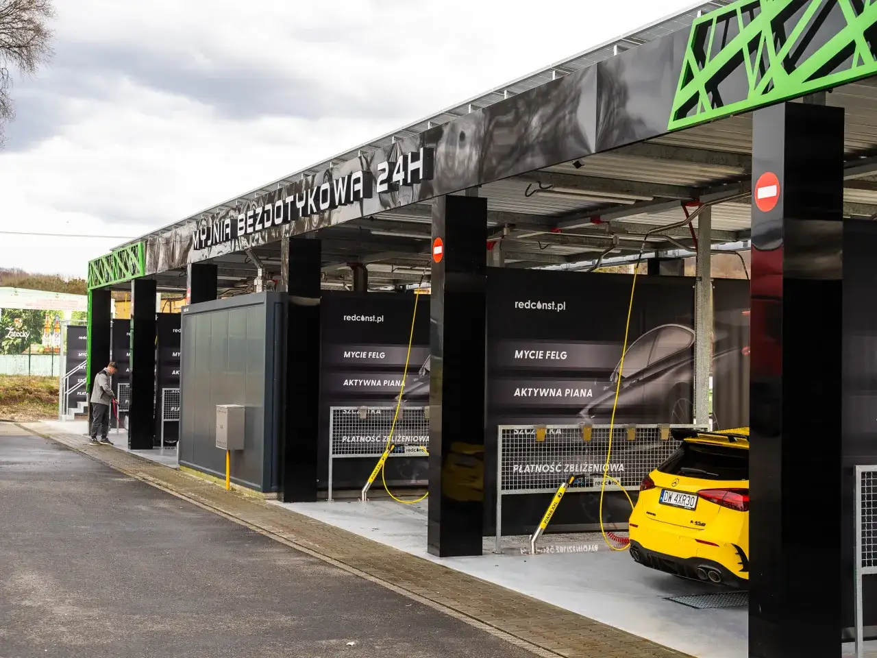 nowoczesna myjnia bezdotykowa wygląd