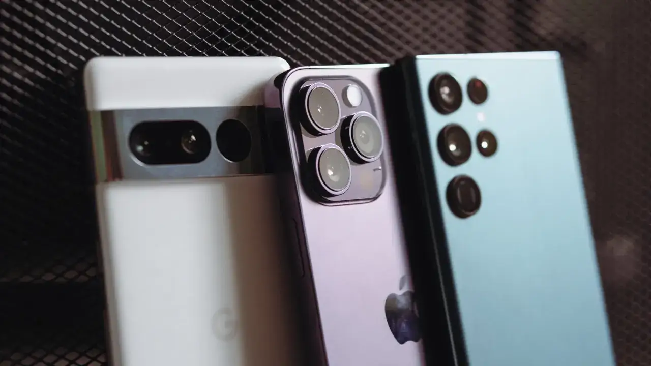 Por&oacute;wnanie aparat&oacute;w w telefonach: Pixel 7 Pro, iPhone 14 Pro i Samsung S22 Ultra. Chcesz wiedzieć, jak sprawdzić telefon?