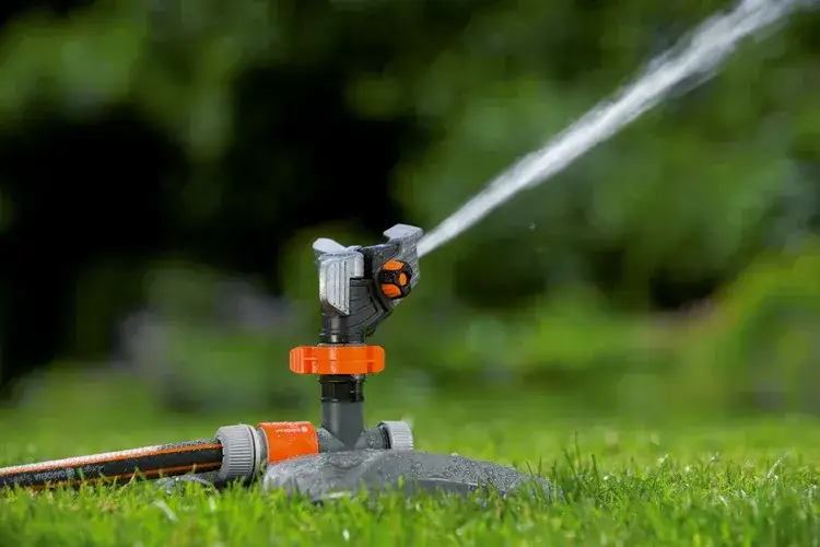 Zraszacz bijakowy w akcji