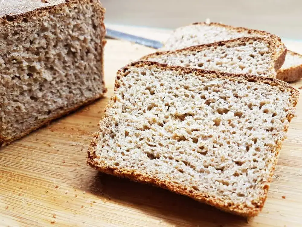 zdrowy chleb żytni razowy na zakwasie pełnoziarnisty
