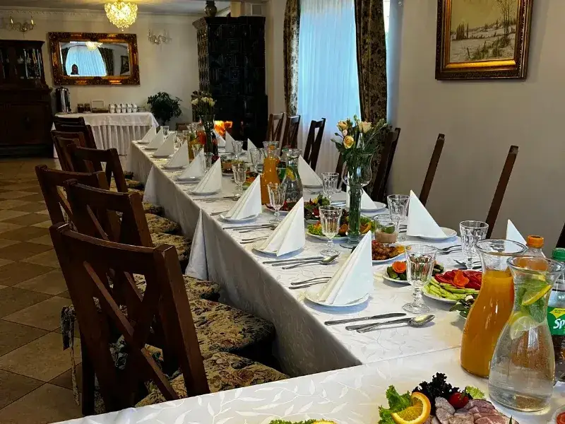 Zdjęcie Gdzie zjeść w Drohiczynie? Odkryj najlepsze restauracje i smaki