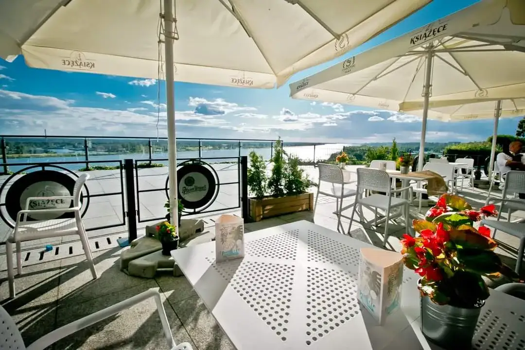 Romantyczna kolacja Płock widok na Wisłę