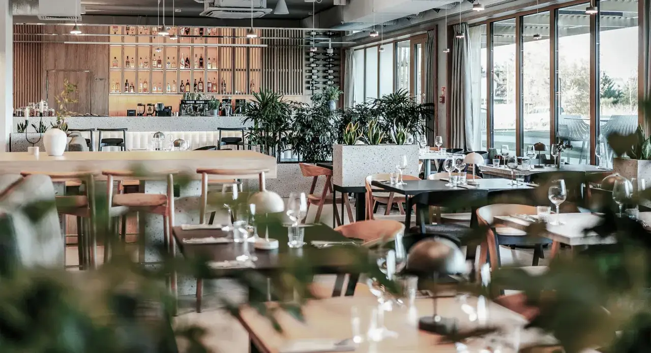 rodzinna restauracja Grzybowo wnętrze