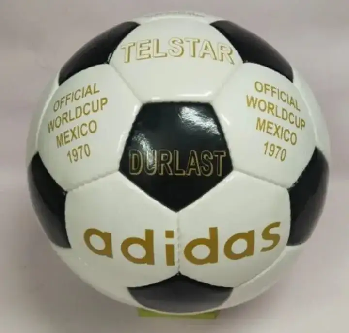 Adidas Telstar piłka historyczna