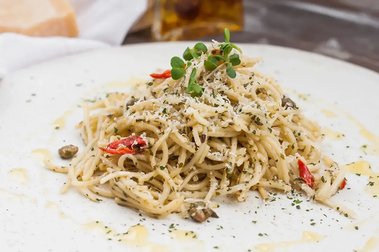 składniki spaghetti z anchois