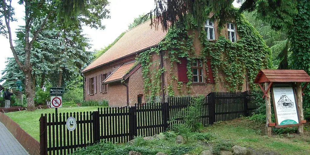 Leśniczówka Pranie muzeum Gałczyńskiego