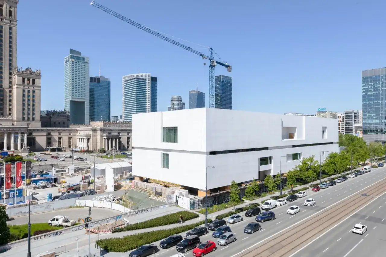 Nowy budynek Muzeum Sztuki Nowoczesnej Plac Defilad Warszawa