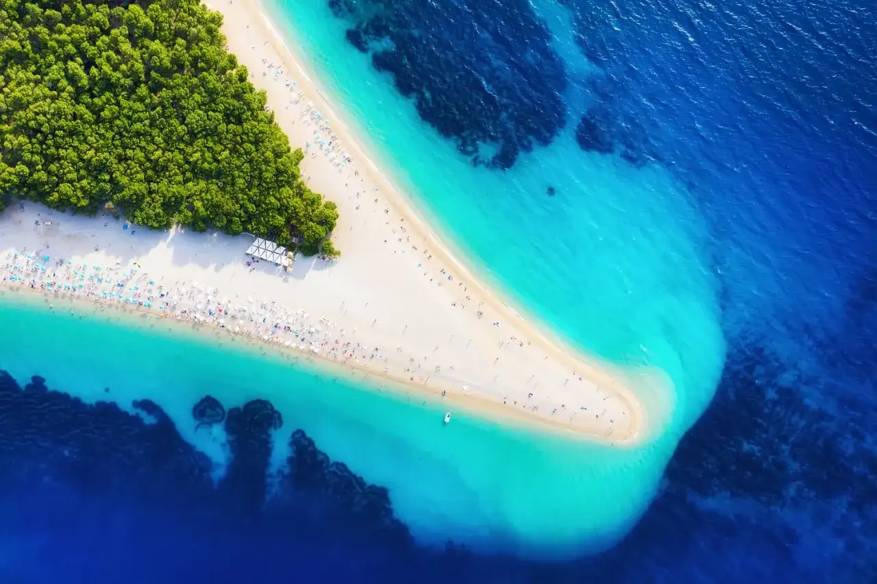 Egzotyczne plaże w grudniu, palmy i lazurowa woda