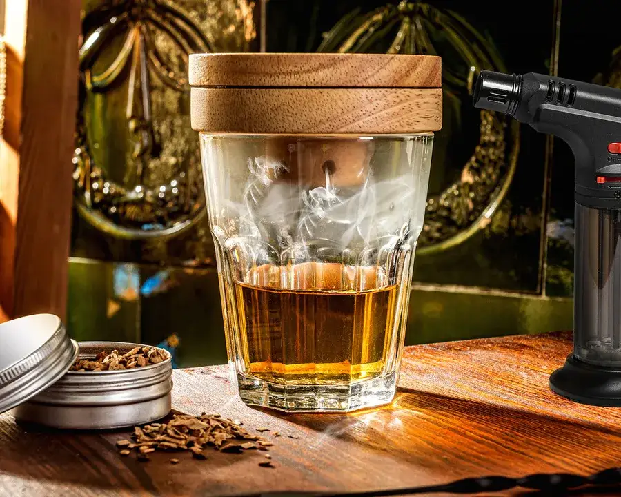 Akcesoria barmańskie do koktajli z whisky