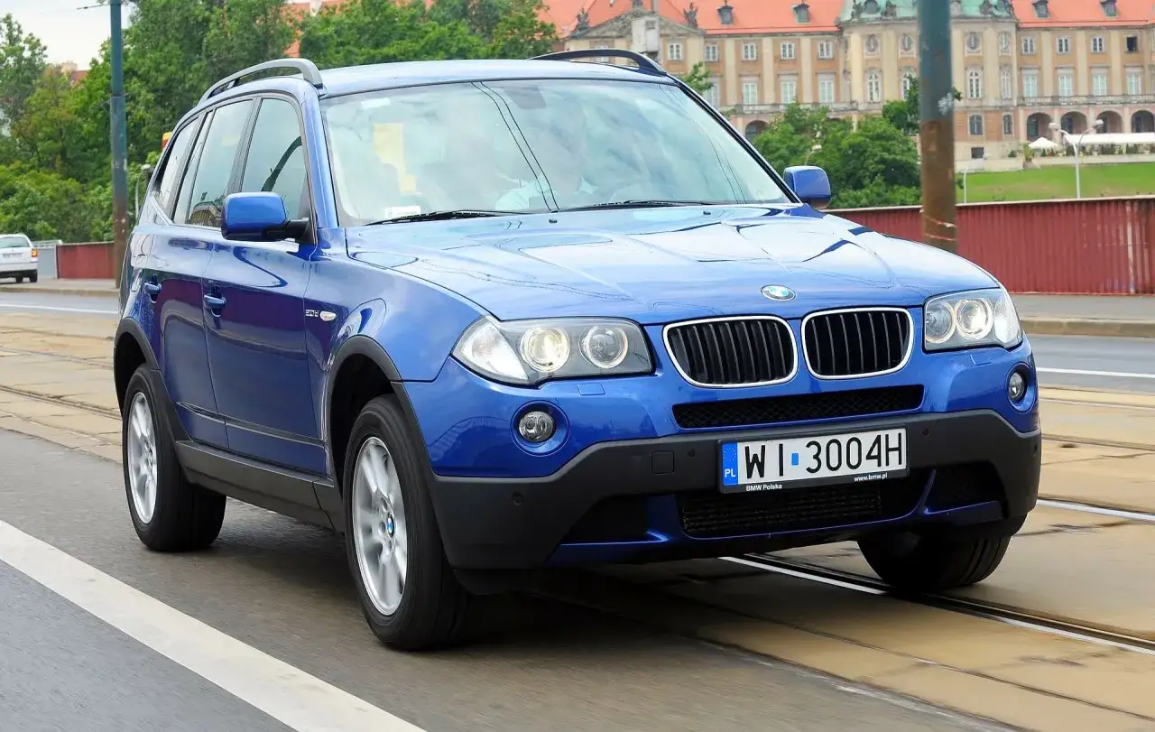 Zdjęcie BMW X3 E83 – styl, dane techniczne i opinie użytkowników o SUVie