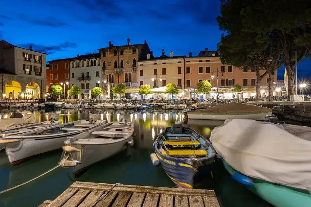 Zdjęcie Desenzano del Garda gdzie zjeść - najlepsze restauracje z widokiem