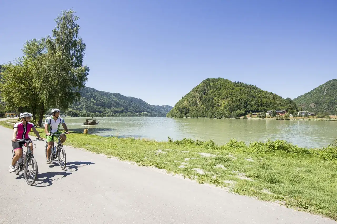 Zdjęcie Mapa Naddunajskiej Trasy Rowerowej - Kluczowe informacje i wskazówki