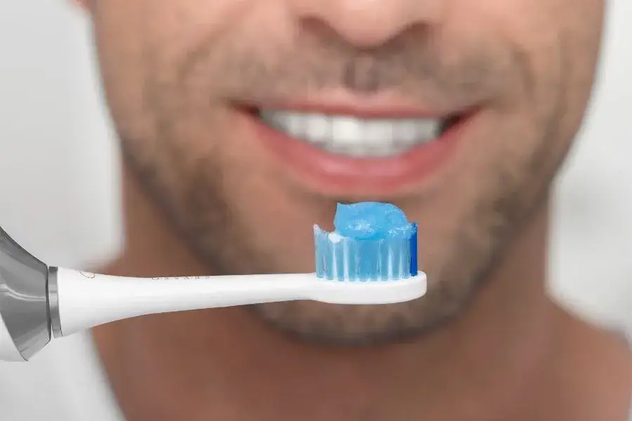 Zdjęcie Jakie korzyści daje szczoteczka soniczna do zębów w codziennej higienie?