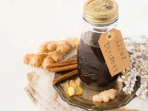 Zdjęcie Jak zrobić domowy syrop z imbiru do herbaty - prosty przepis krok po kroku