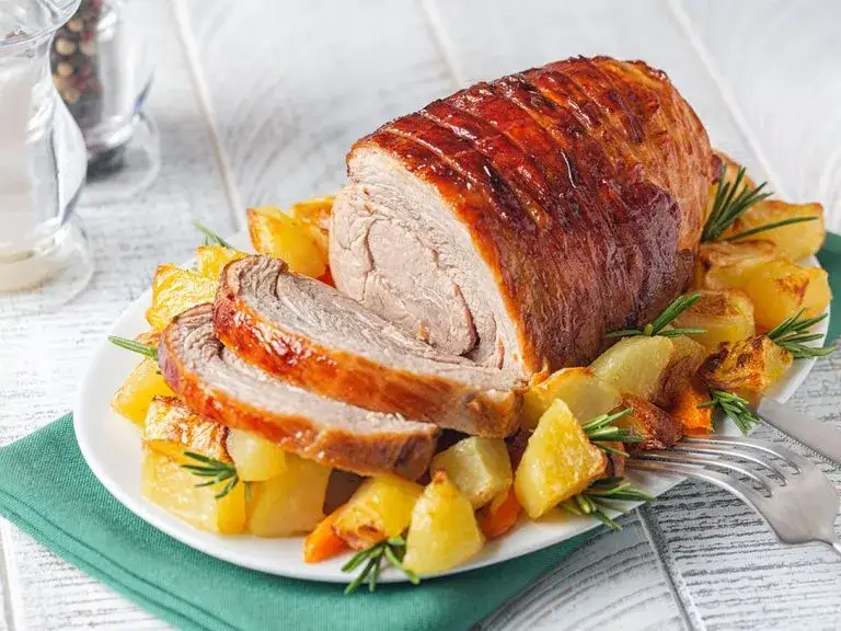 Zdjęcie Jak dusić cielęcinę, aby uzyskać idealnie miękkie i soczyste mięso