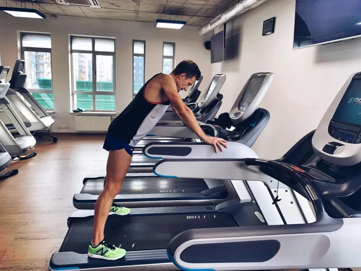 Zdjęcie Jaka prędkość na bieżni? Odkryj idealne tempo dla siebie