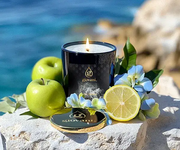 Zdjęcie Świeczki o zapachu perfum &ndash; luksusowe aromaty do Twojego wnętrza