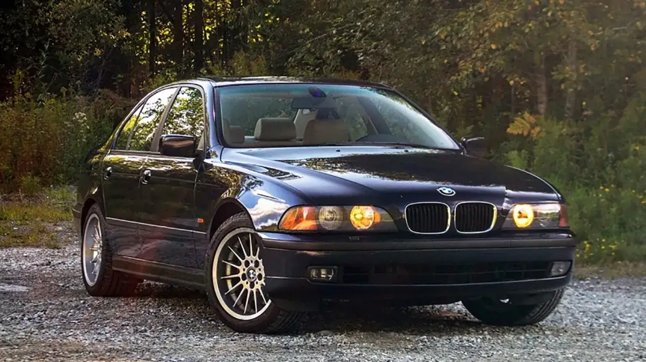 Zdjęcie BMW E39 540i – niezrównane osiągi, luksus i wyjątkowy komfort.